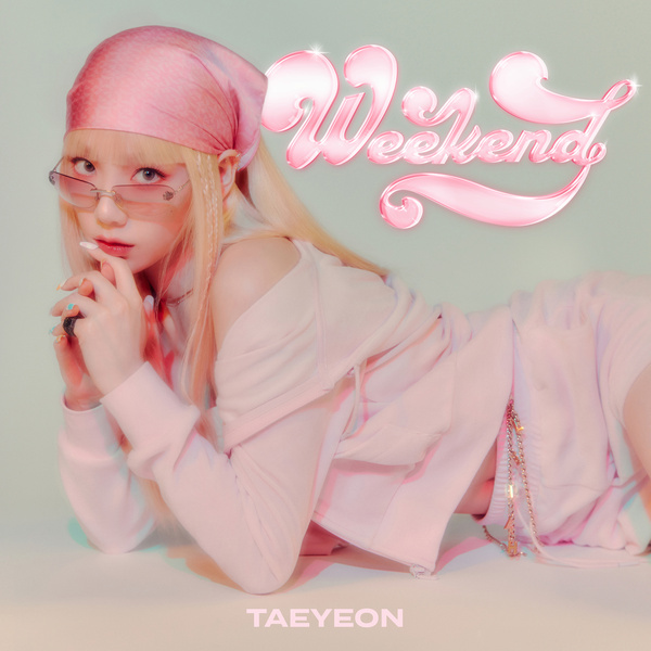 Weekend by 태연 (TAEYEON)